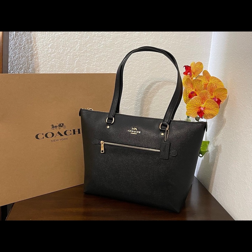 Coach Gallery Tote Shoulder Bag - Black